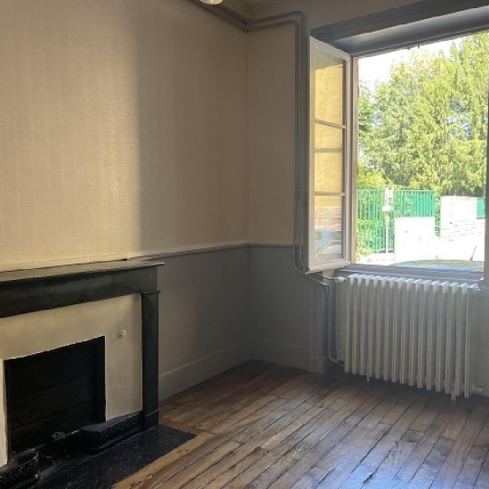  DUCASTEL IMMOBILIER : Appartement | MACON (71000) | 160 m2 | 900 € 