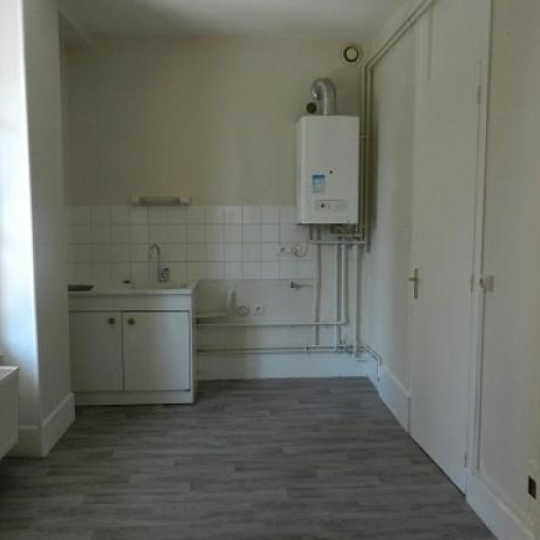  DUCASTEL IMMOBILIER : Appartement | MACON (71000) | 61 m2 | 450 € 