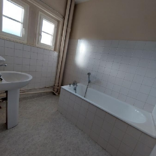  DUCASTEL IMMOBILIER : Apartment | MACON (71000) | 76 m2 | 684 € 