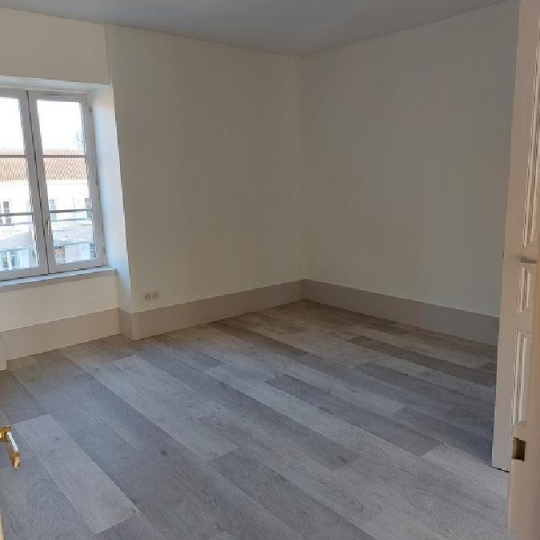  DUCASTEL IMMOBILIER : Appartement | MACON (71000) | 61 m2 | 490 € 