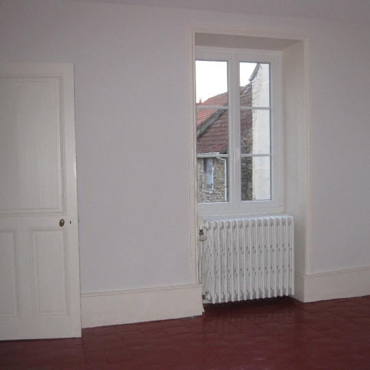  DUCASTEL IMMOBILIER : Appartement | SALORNAY-SUR-GUYE (71250) | 87 m2 | 546 € 