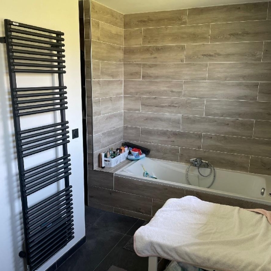  DUCASTEL IMMOBILIER : Autres | BUSSIERES (71960) | 106 m2 | 1 135 € 