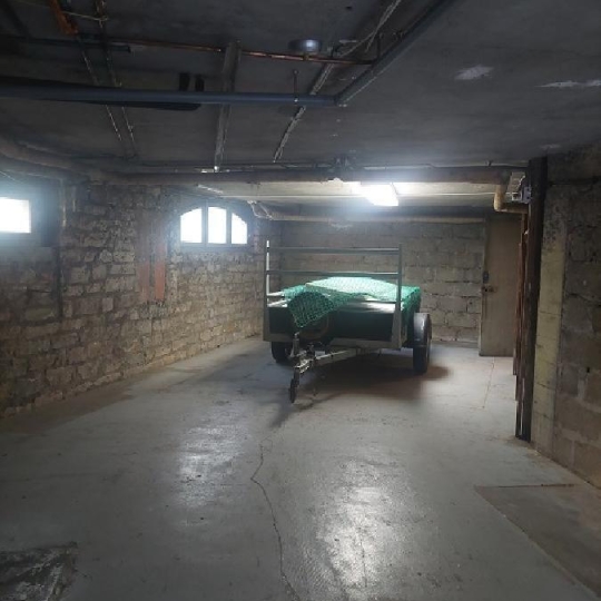  DUCASTEL IMMOBILIER : Garage / Parking | MACON (71000) | 48 m2 | 190 € 