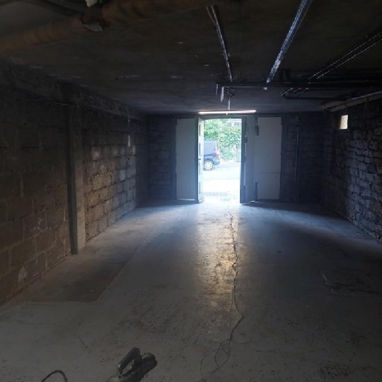  DUCASTEL IMMOBILIER : Garage / Parking | MACON (71000) | 48 m2 | 190 € 