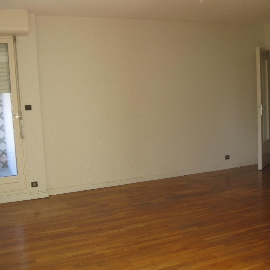  DUCASTEL IMMOBILIER : Appartement | MACON (71000) | 52 m2 | 530 € 
