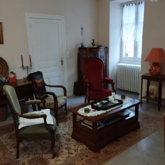  DUCASTEL IMMOBILIER : Maison / Villa | SALORNAY-SUR-GUYE (71250) | 113 m2 | 720 € 