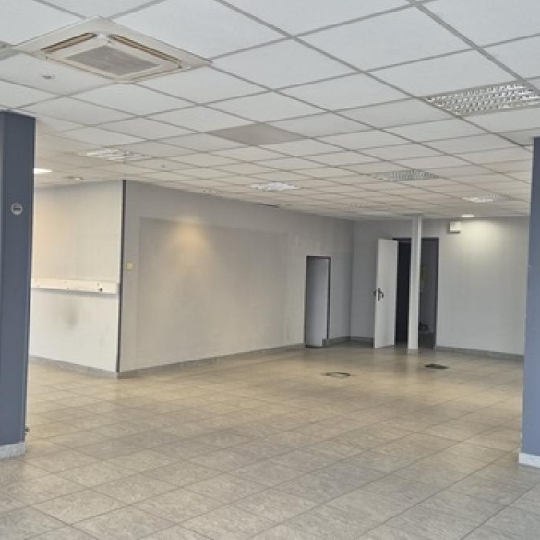  DUCASTEL IMMOBILIER : Local / Bureau | MACON (71000) | 156 m2 | 1 636 € 