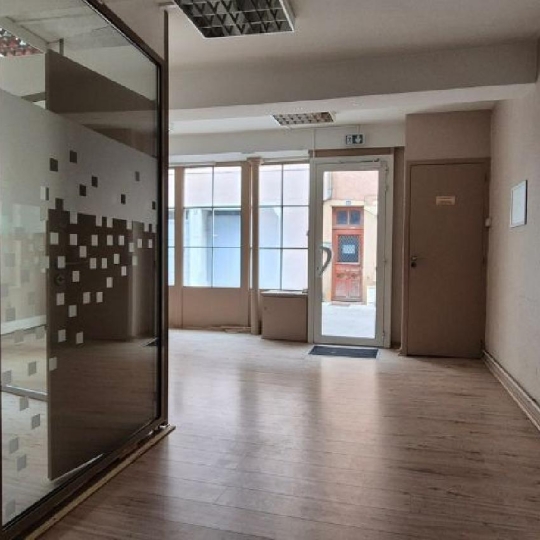  DUCASTEL IMMOBILIER : Local / Bureau | MACON (71000) | 70 m2 | 850 € 