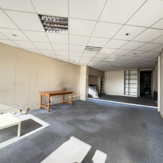  DUCASTEL IMMOBILIER : Office | MACON (71000) | 69 m2 | 776 € 
