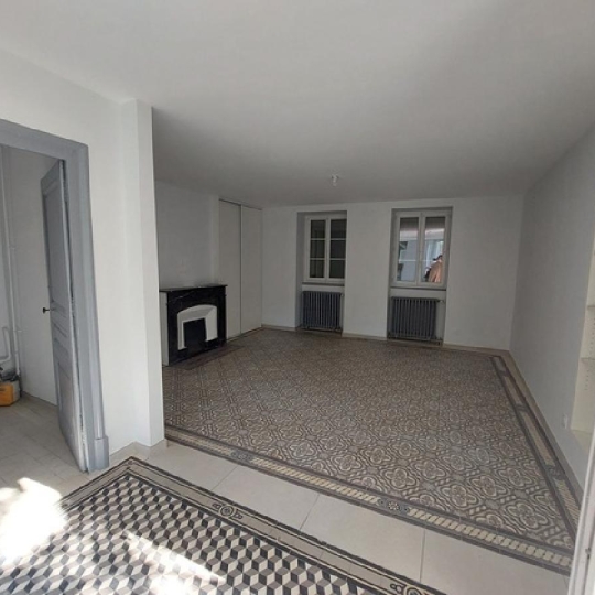  DUCASTEL IMMOBILIER : House | MACON (71000) | 124 m2 | 1 420 € 
