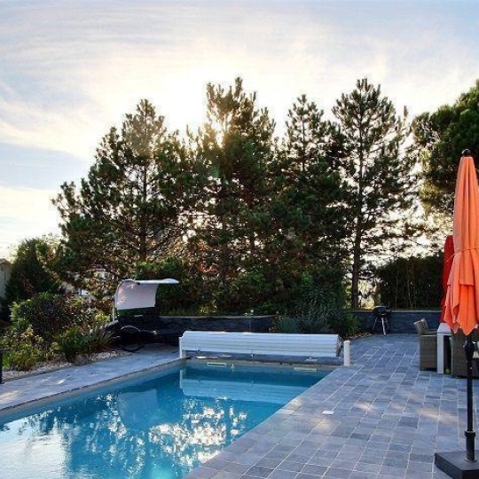  DUCASTEL IMMOBILIER : Maison / Villa | CHARNAY-LES-MACON (71850) | 225 m2 | 799 000 € 