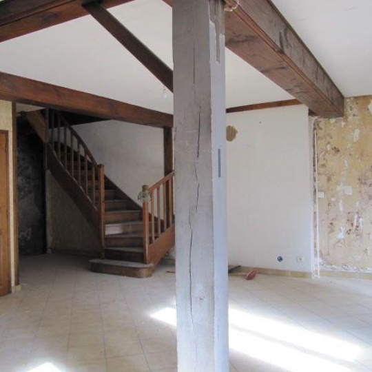  DUCASTEL IMMOBILIER : House | BEAUJEU (69430) | 200 m2 | 248 000 € 