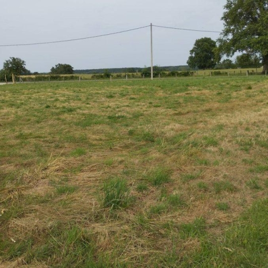 DUCASTEL IMMOBILIER : Ground | CHEVROUX (01190) | m2 | 85 000 € 