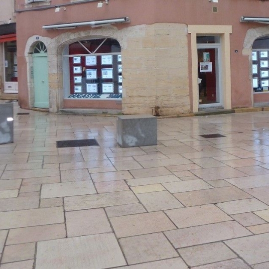  DUCASTEL IMMOBILIER : Office | MACON (71000) | 95 m2 | 170 000 € 