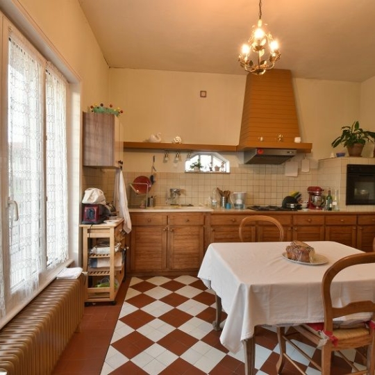  DUCASTEL IMMOBILIER : Maison / Villa | MACON (71000) | 280 m2 | 349 000 € 