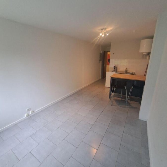  Annonces MACON : Appartement | CHARNAY-LES-MACON (71850) | 20 m2 | 400 &euro; 