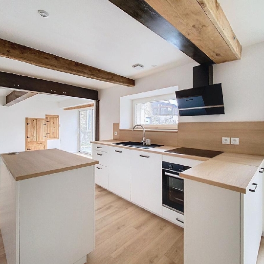  Annonces MACON : Maison / Villa | IGE (71960) | 66 m2 | 850 &euro; 