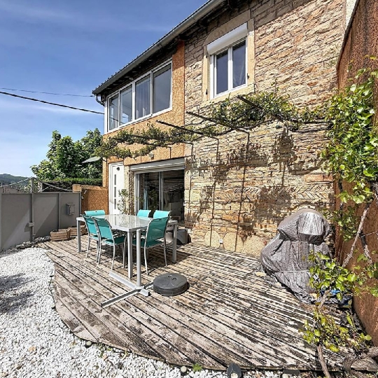 Annonces MACON : Maison / Villa | LA ROCHE-VINEUSE (71960) | 135.00m2 | 190 000 € 