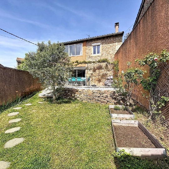  Annonces MACON : Maison / Villa | LA ROCHE-VINEUSE (71960) | 135 m2 | 190 000 &euro; 