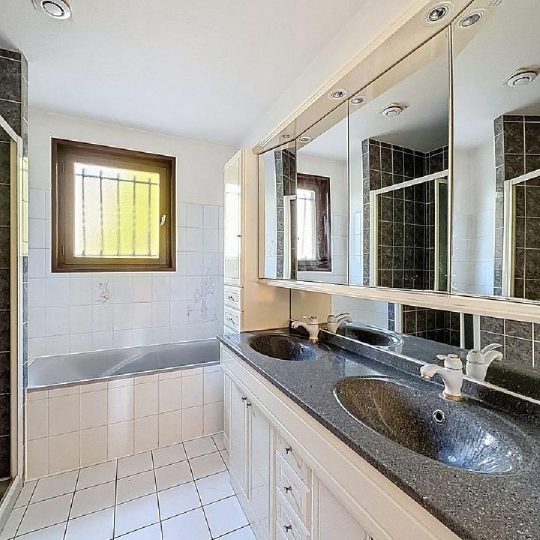  Annonces MACON : Maison / Villa | CRECHES-SUR-SAONE (71680) | 150 m2 | 289 500 &euro; 