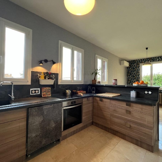  Annonces MACON : Maison / Villa | MACON (71000) | 118 m2 | 244 000 &euro; 