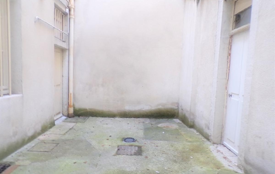 DUCASTEL IMMOBILIER : Appartement | MACON (71000) | 160 m2 | 900 € 