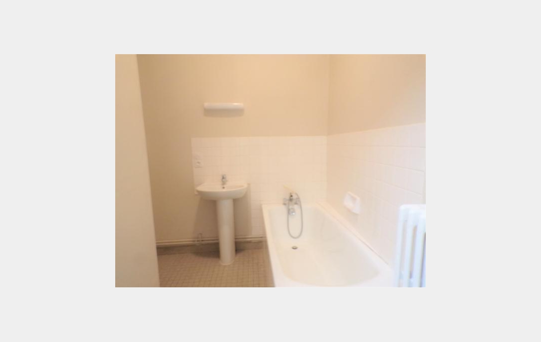 DUCASTEL IMMOBILIER : Appartement | MACON (71000) | 160 m2 | 900 € 