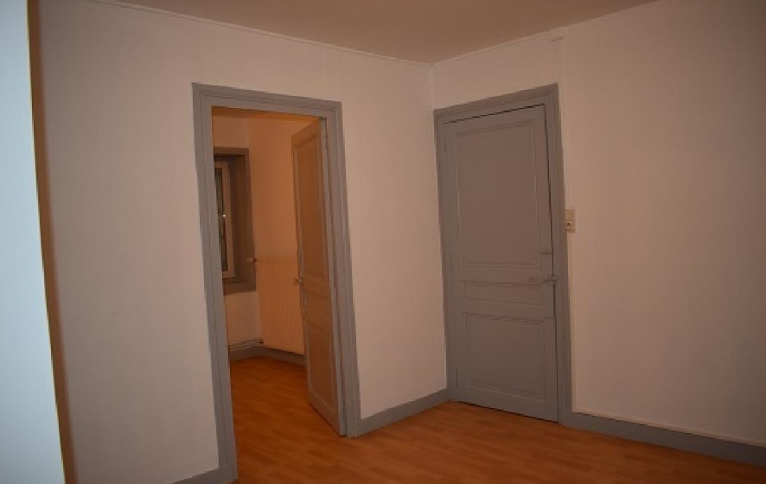 DUCASTEL IMMOBILIER : Appartement | EMERINGES (69840) | 81 m2 | 628 € 