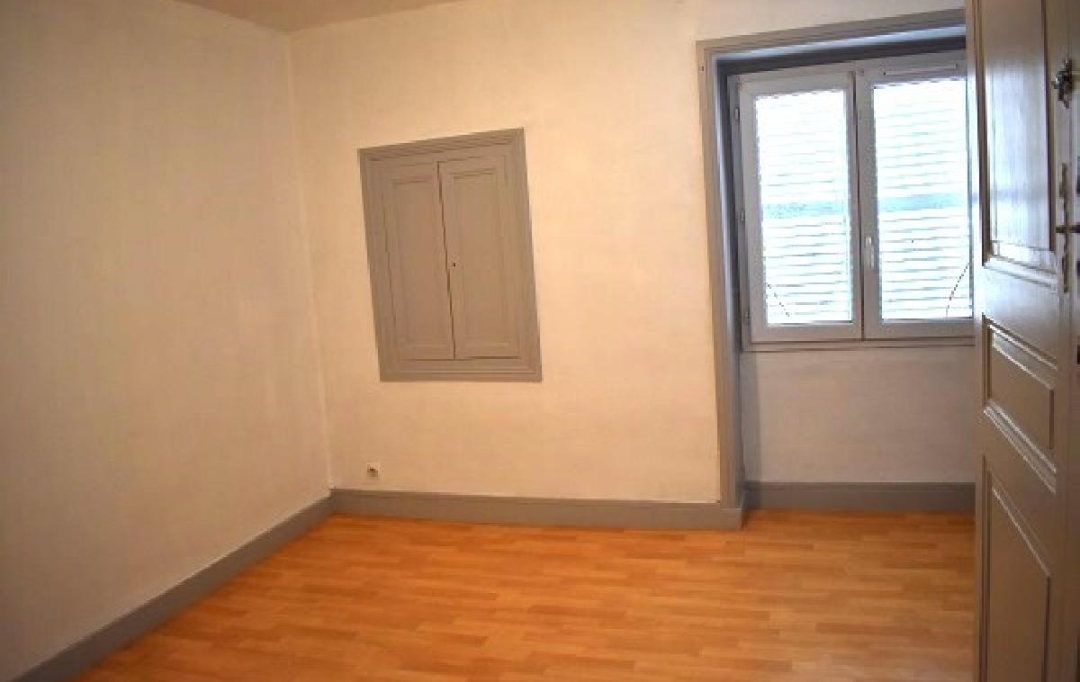 DUCASTEL IMMOBILIER : Appartement | EMERINGES (69840) | 81 m2 | 628 € 