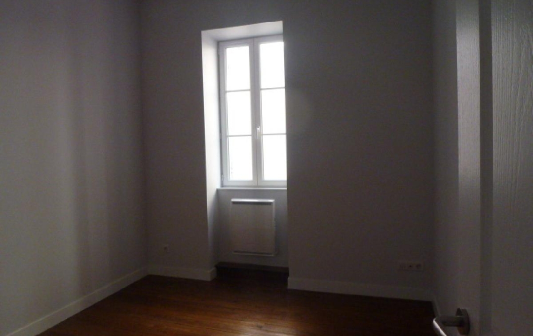 DUCASTEL IMMOBILIER : Appartement | MACON (71000) | 79 m2 | 672 € 