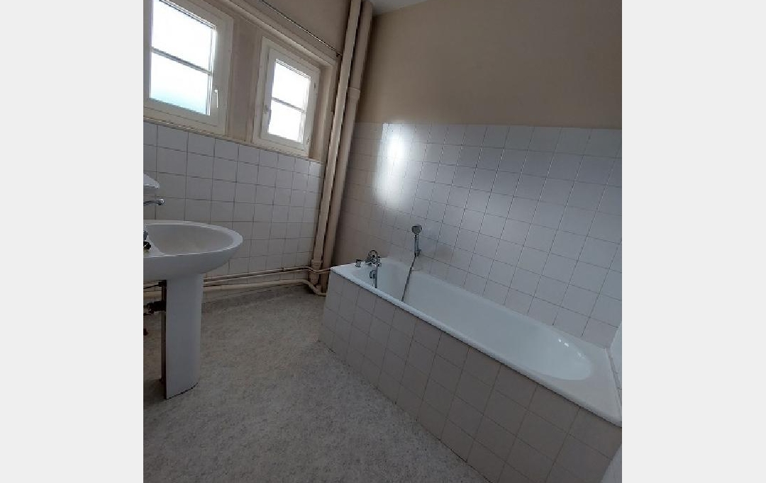 DUCASTEL IMMOBILIER : Apartment | MACON (71000) | 76 m2 | 684 € 