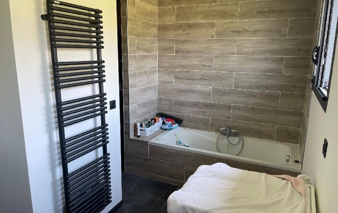 DUCASTEL IMMOBILIER : Autres | BUSSIERES (71960) | 106 m2 | 1 135 € 