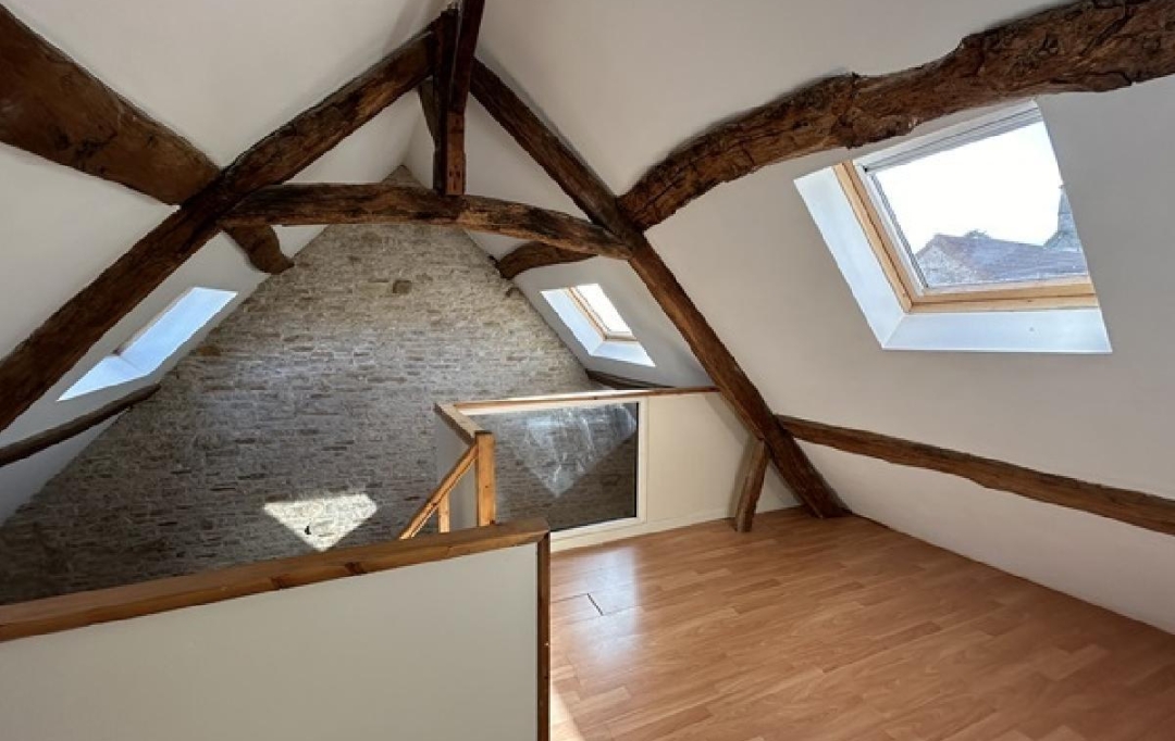 DUCASTEL IMMOBILIER : Appartement | VIRE (71260) | 65 m2 | 630 € 