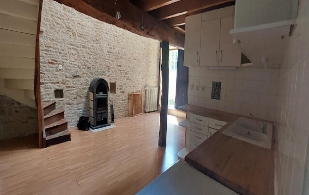 DUCASTEL IMMOBILIER : Appartement | VIRE (71260) | 65 m2 | 630 € 
