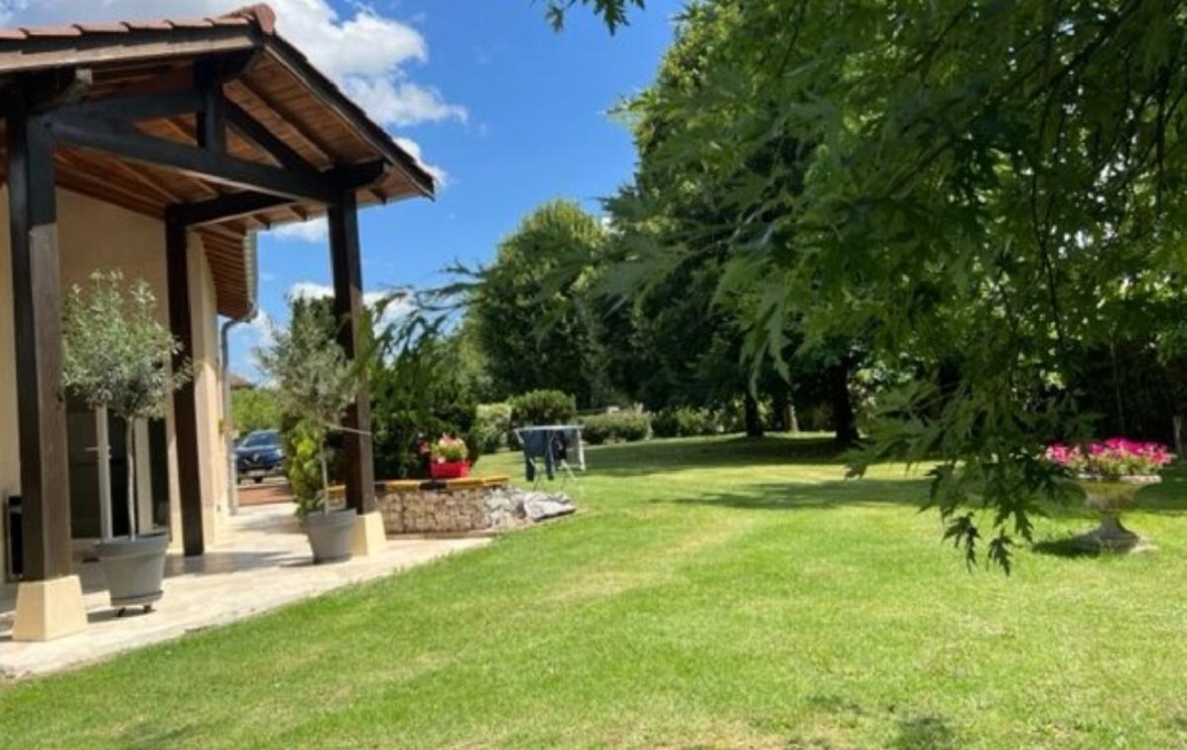 DUCASTEL IMMOBILIER : Autres | CROTTET (01290) | 170 m2 | 1 350 € 