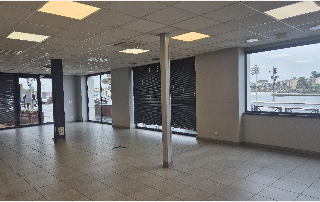 DUCASTEL IMMOBILIER : Office | MACON (71000) | 156 m2 | 1 636 € 