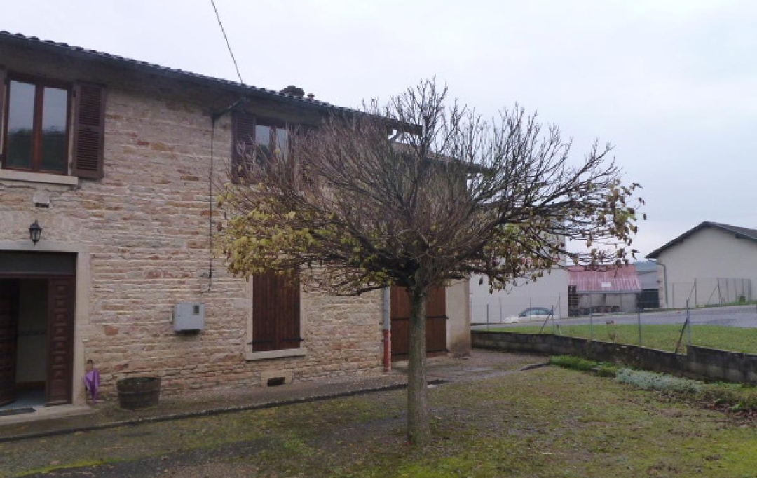 DUCASTEL IMMOBILIER : Maison / Villa | LA ROCHE-VINEUSE (71960) | 166 m2 | 900 € 