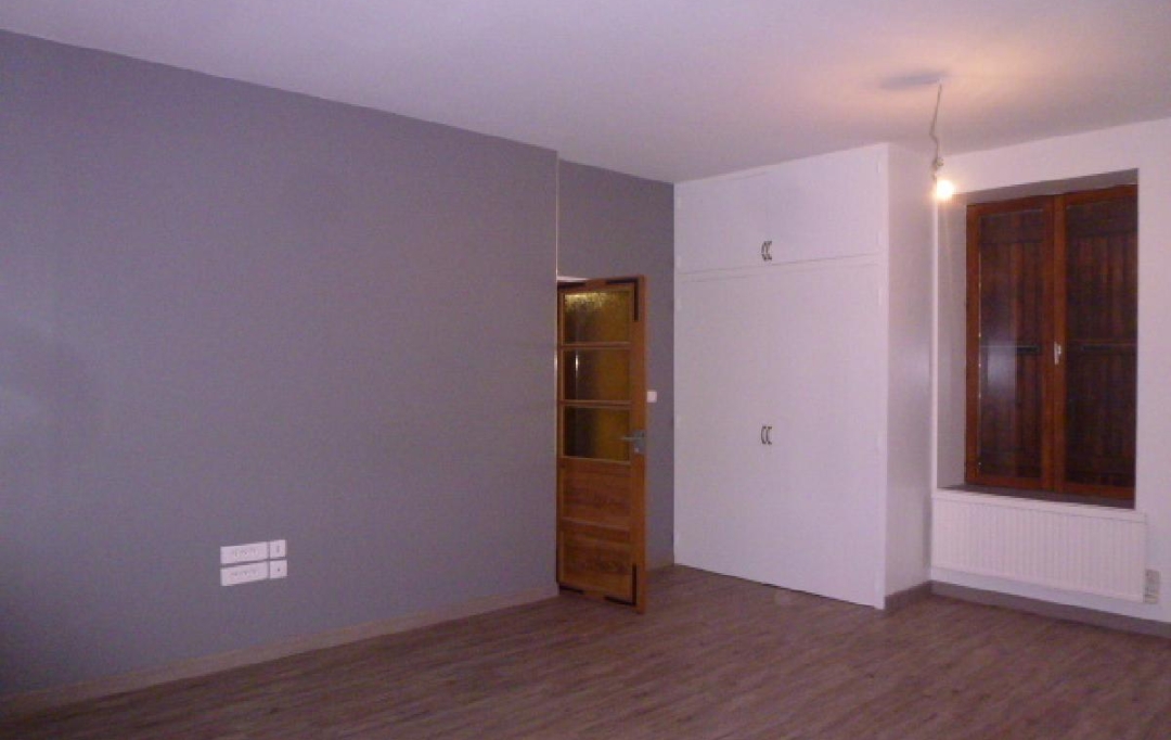 DUCASTEL IMMOBILIER : Maison / Villa | LA ROCHE-VINEUSE (71960) | 166 m2 | 900 € 