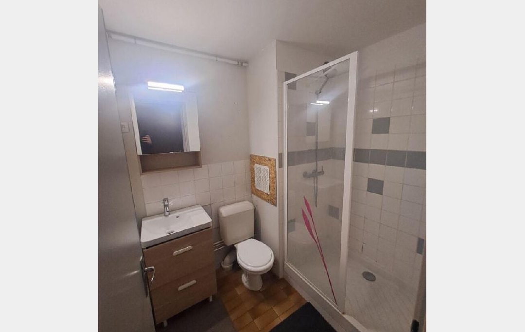Annonces MACON : Appartement | CHARNAY-LES-MACON (71850) | 20 m2 | 400 &euro; 
