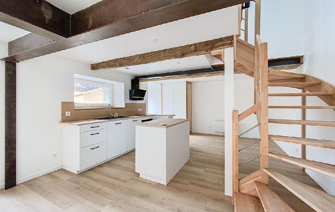 Annonces MACON : Maison / Villa | IGE (71960) | 66 m2 | 850 &euro; 