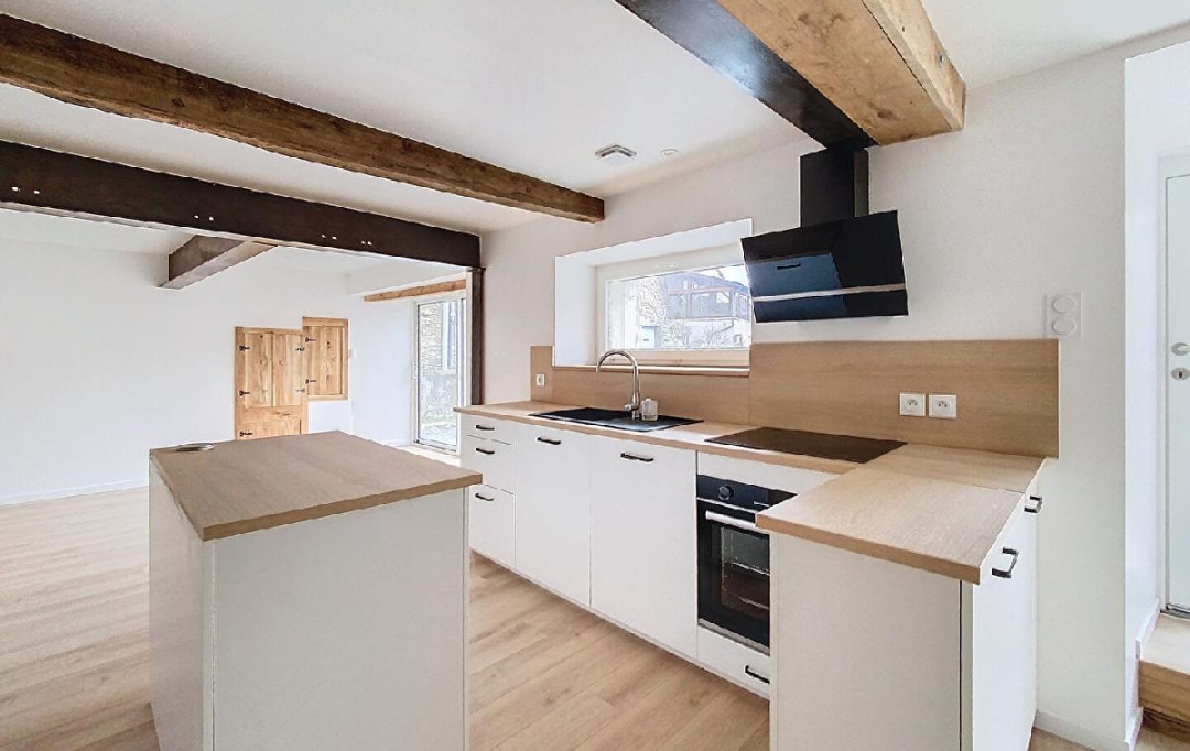 Annonces MACON : Maison / Villa | IGE (71960) | 66 m2 | 850 &euro; 