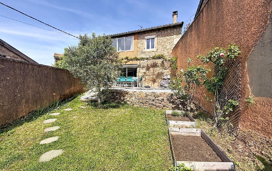 Annonces MACON : Maison / Villa | LA ROCHE-VINEUSE (71960) | 135 m2 | 190 000 &euro; 