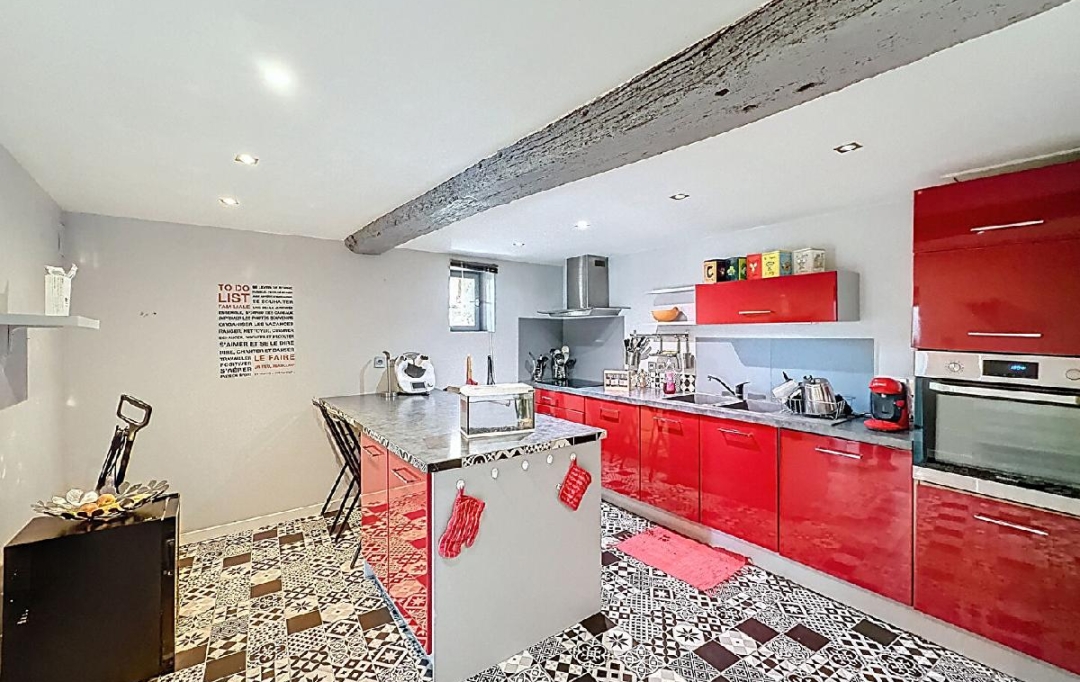 Annonces MACON : Maison / Villa | LA ROCHE-VINEUSE (71960) | 135 m2 | 190 000 &euro; 