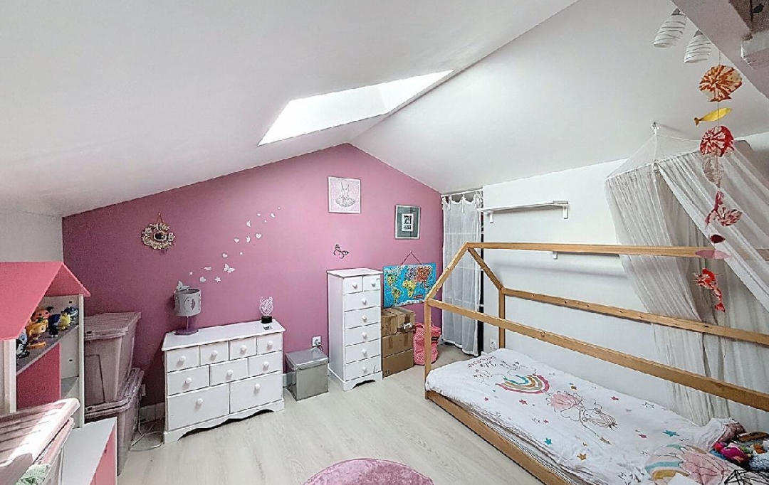 Annonces MACON : Maison / Villa | LA ROCHE-VINEUSE (71960) | 135 m2 | 190 000 &euro; 