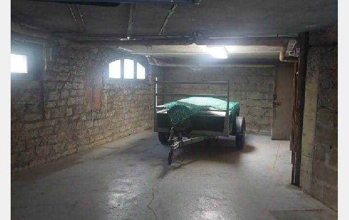 Parking MACON 48 m2 190 € Parking MACON 48 m2 190 €
