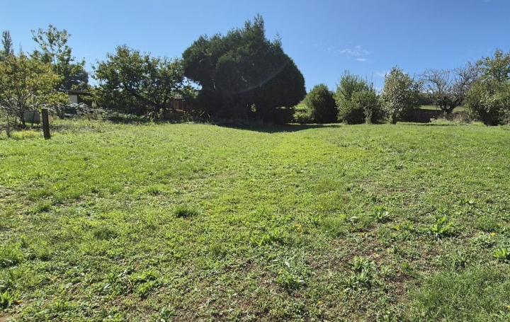 Terrain   PRISSE   69 000 € 
