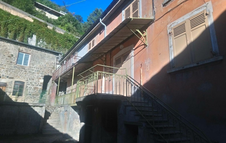 Immeuble BEAUJEU 565 m2 450 000 € Immeuble BEAUJEU 565 m2 450 000 €