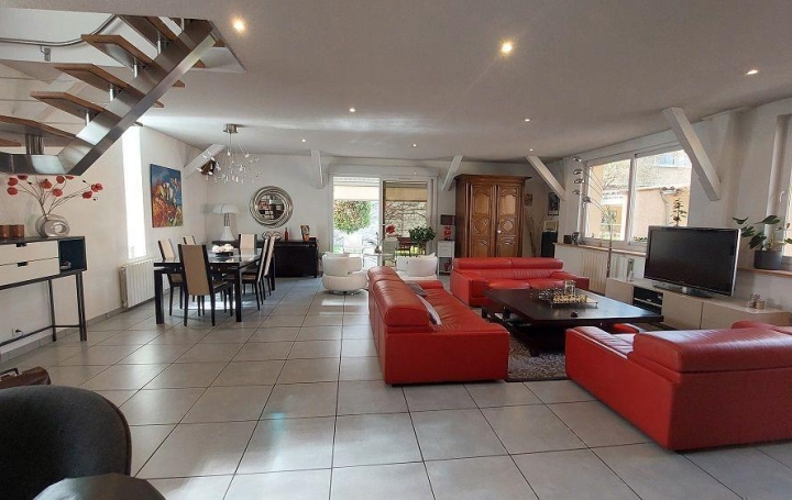  DUCASTEL IMMOBILIER Maison / Villa | MACON (71000) | 146 m2 | 435 000 € 