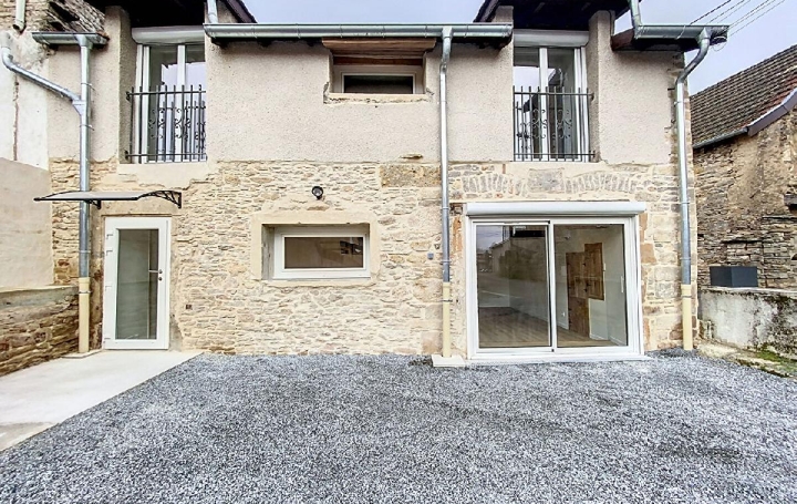 Maison   IGE  66 m2 850 € 
